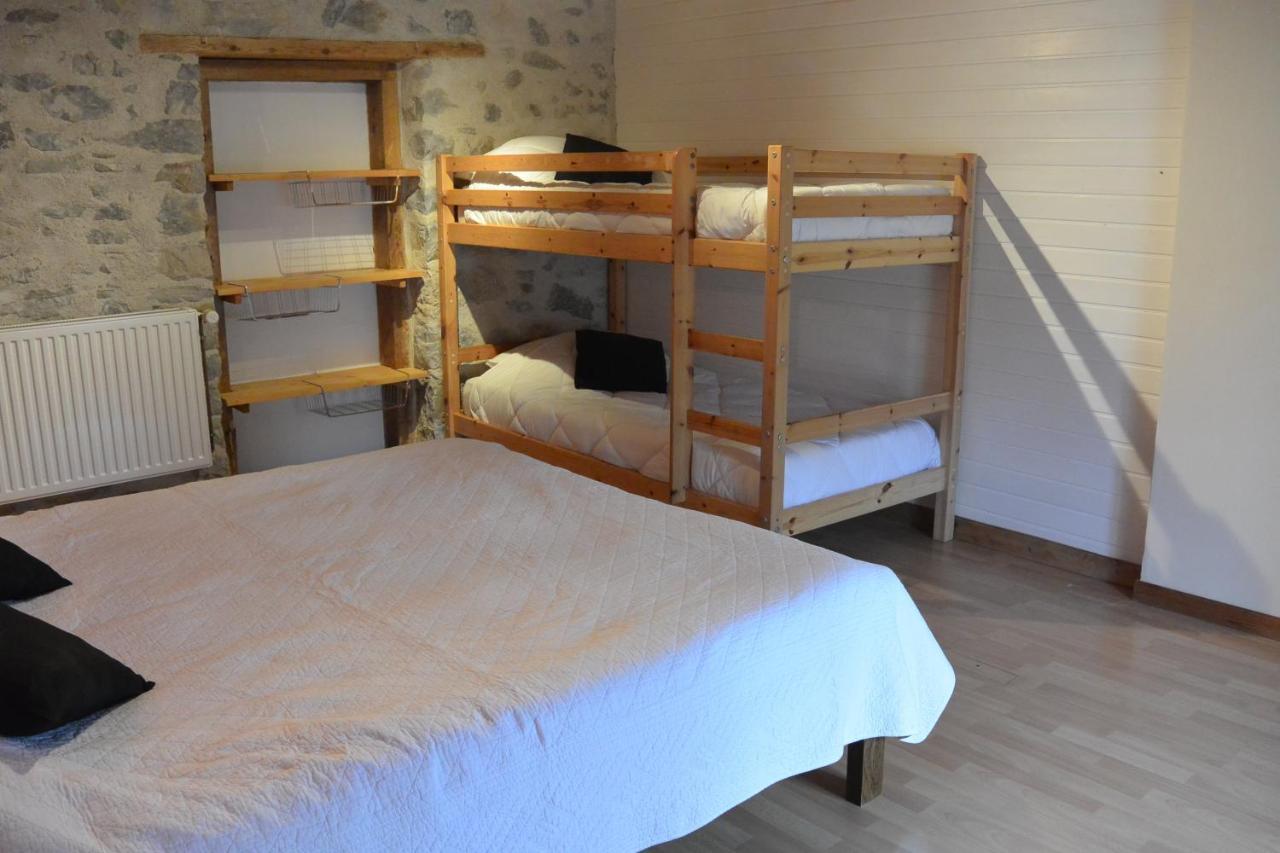 Gites Tre Le Grenier Les Moussieres Eksteriør bilde